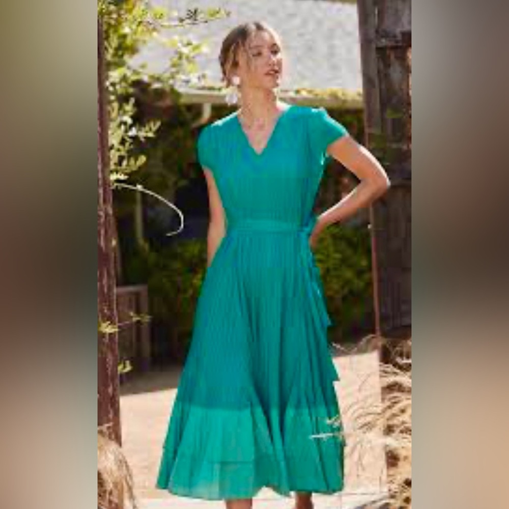 Anthropologie Current Air Short Sleeve Plissé Tonal Flounced Midi Dress ZB6